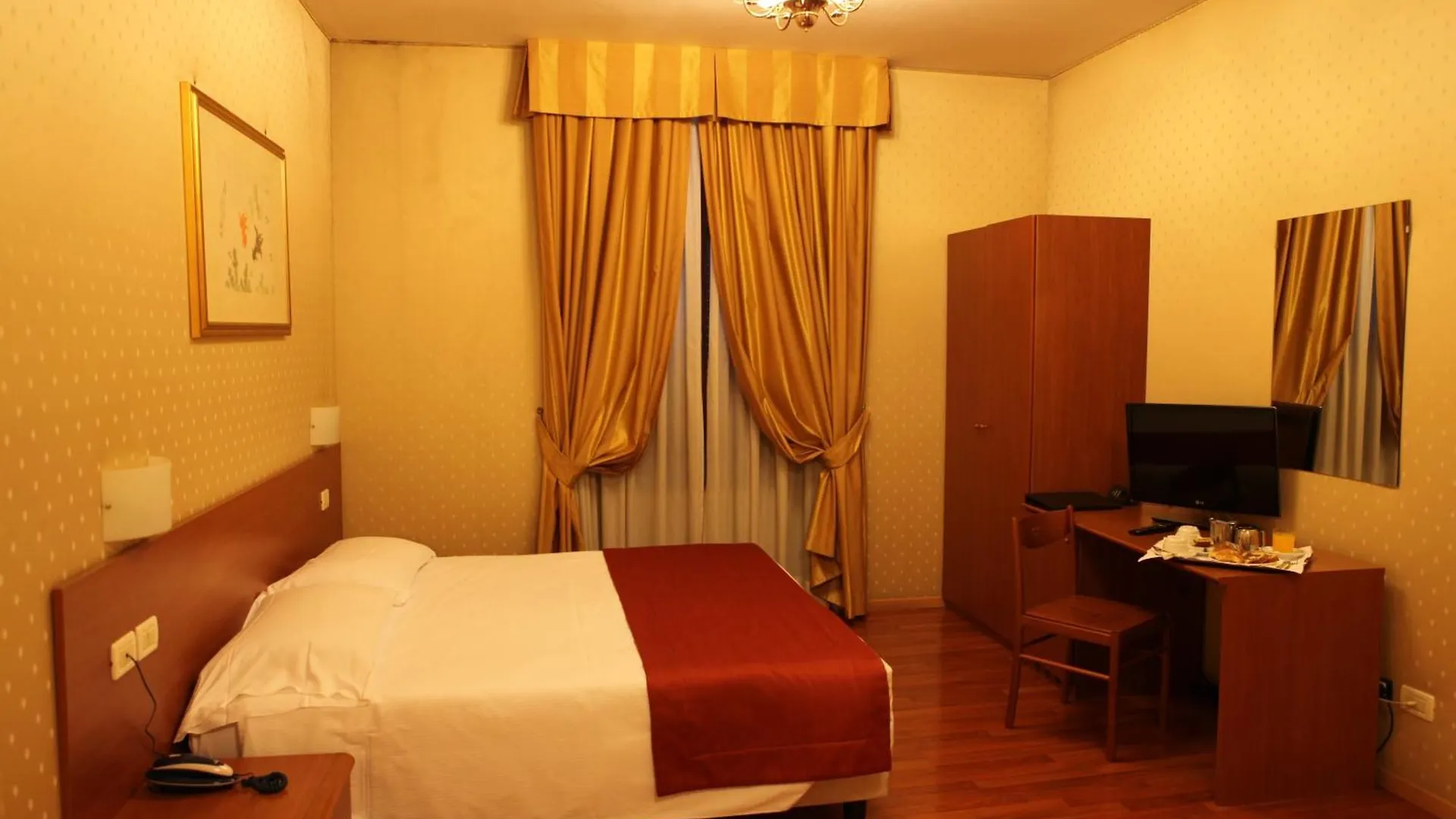 Flower Garden Hotel Rome