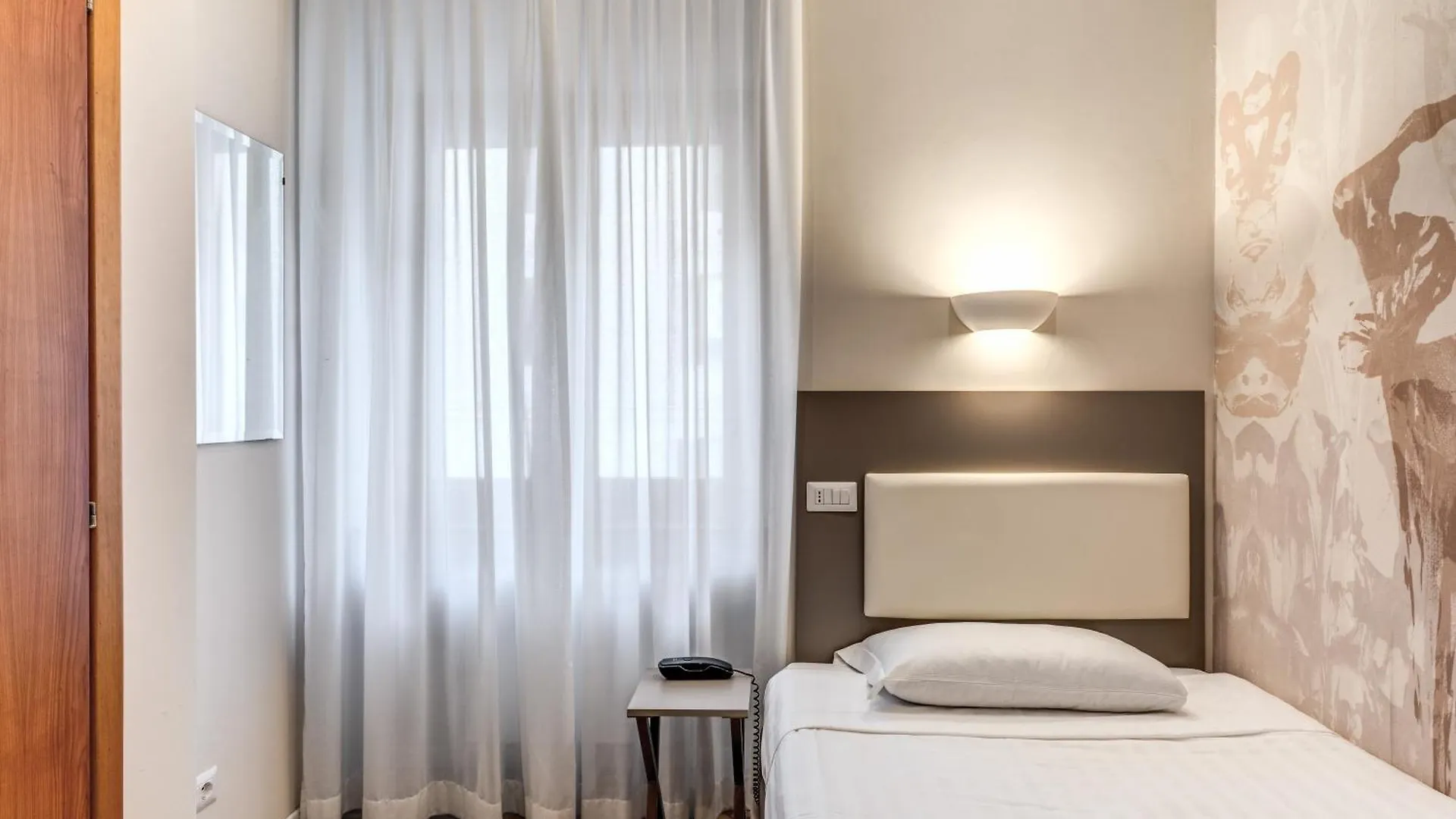 Flower Garden Hotel Roma
