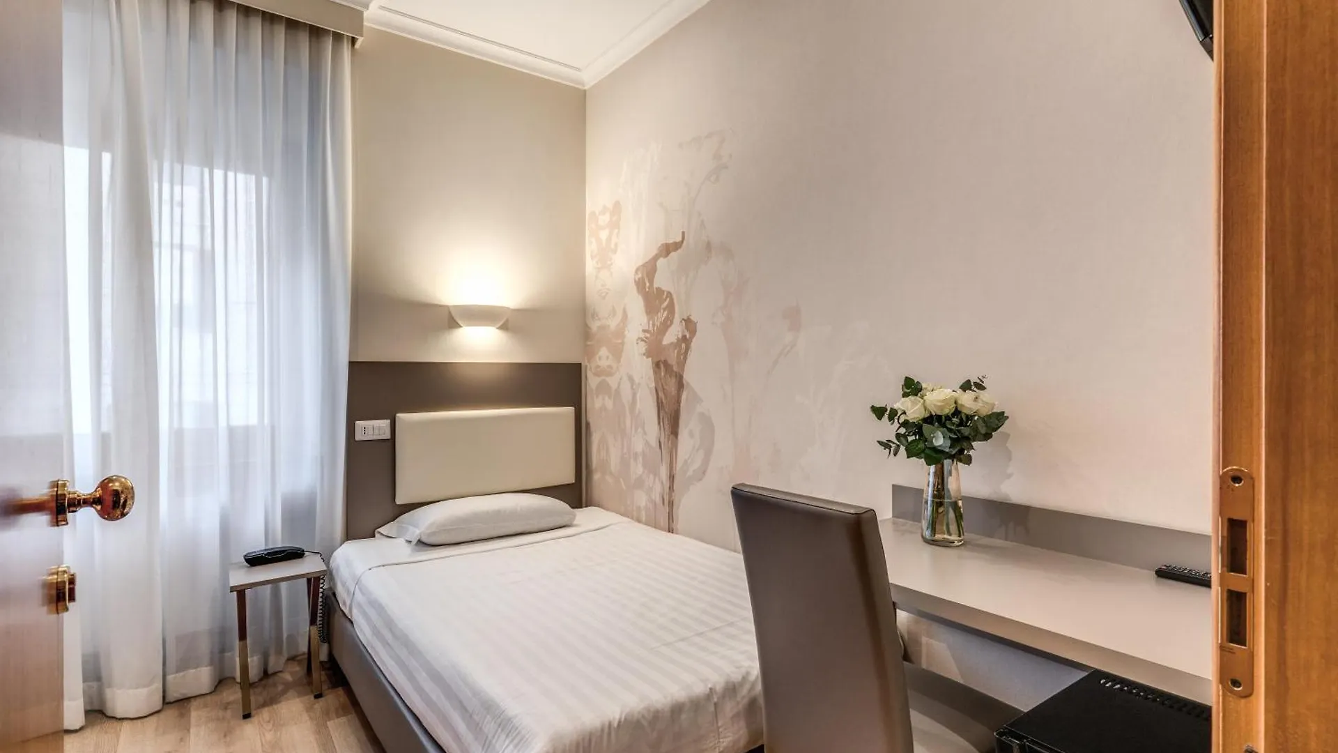 Flower Garden Hotel Rome