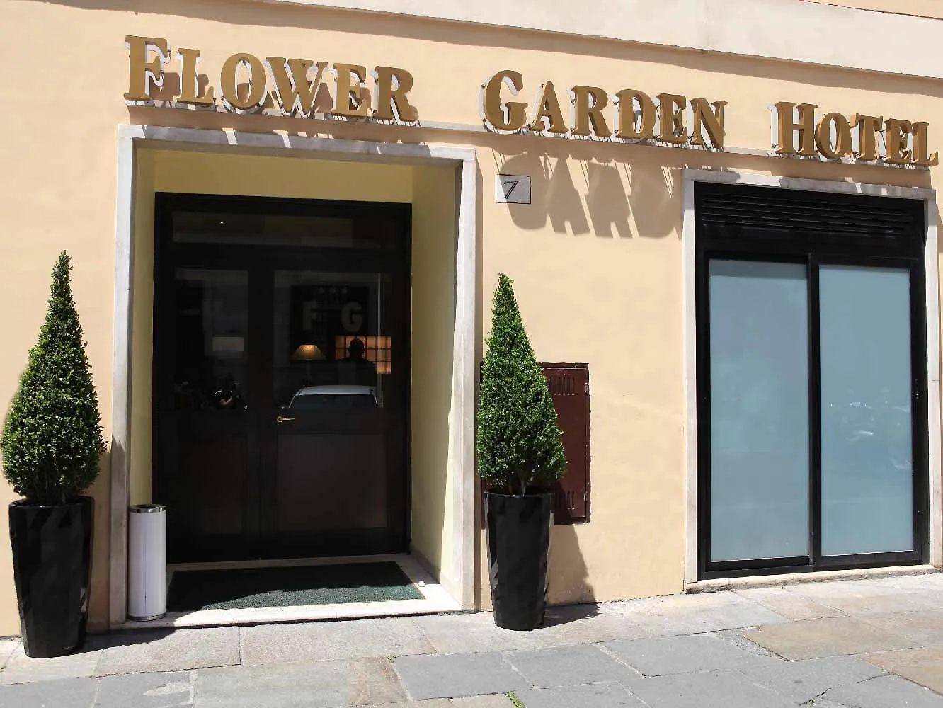 Flower Garden Hotel Rome
