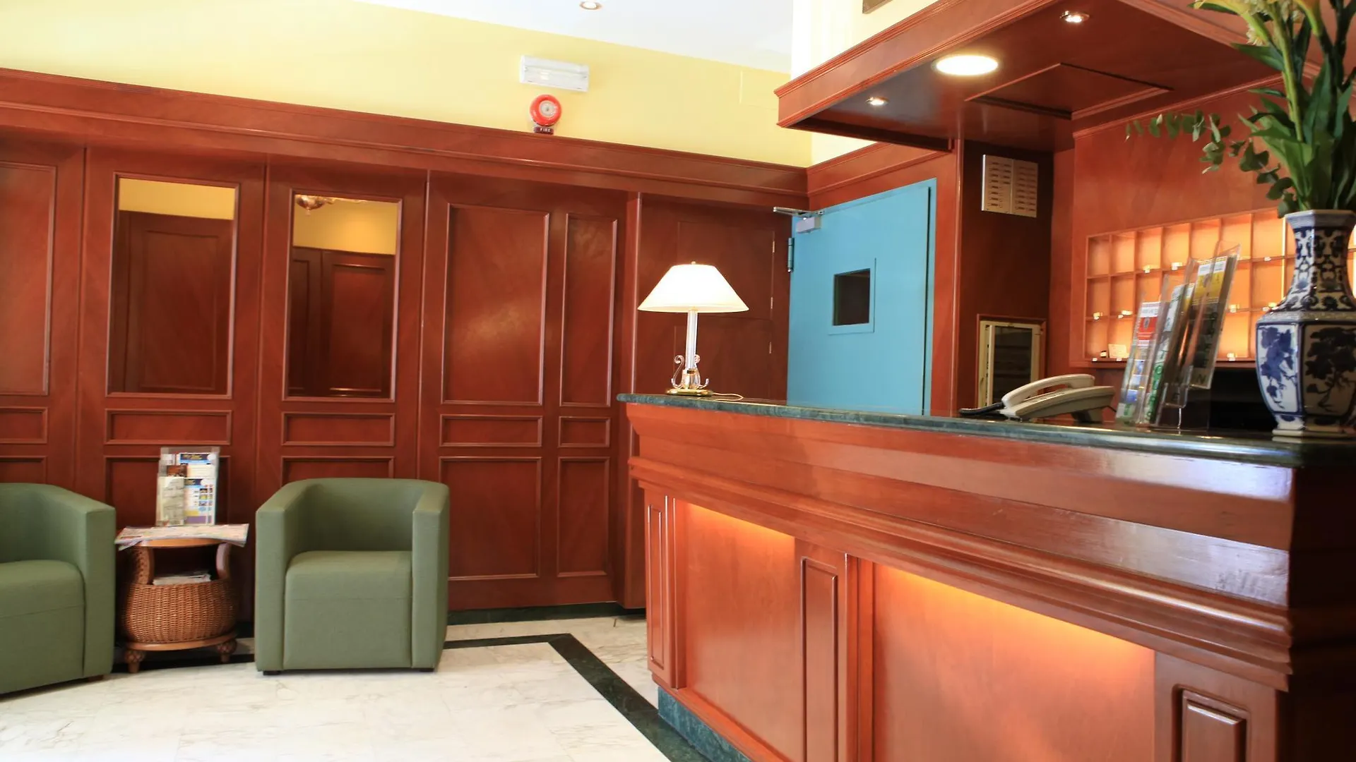 Flower Garden Hotel Rome