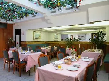 Flower Garden Hotel Rome 3*,  Italy