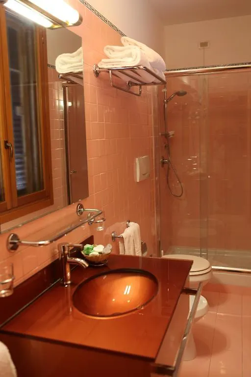 Flower Garden Hotel Rome