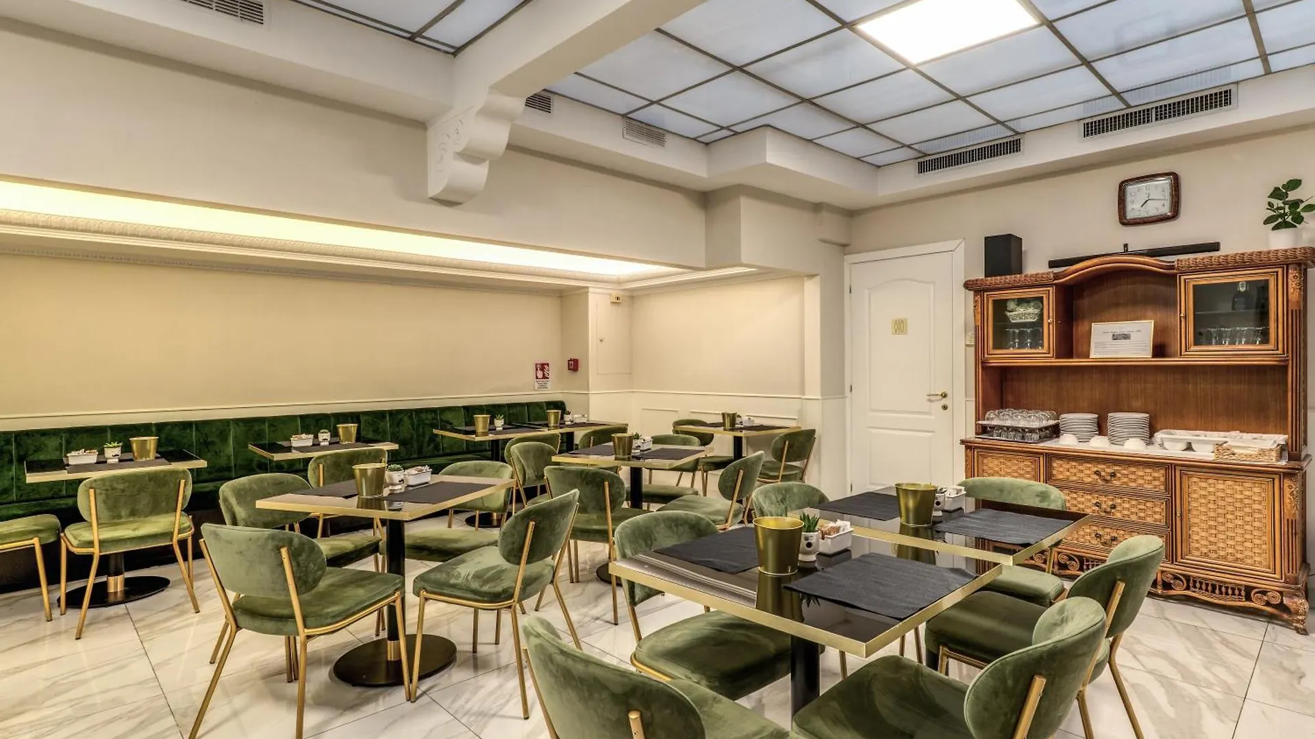 Flower Garden Hotel Rome
