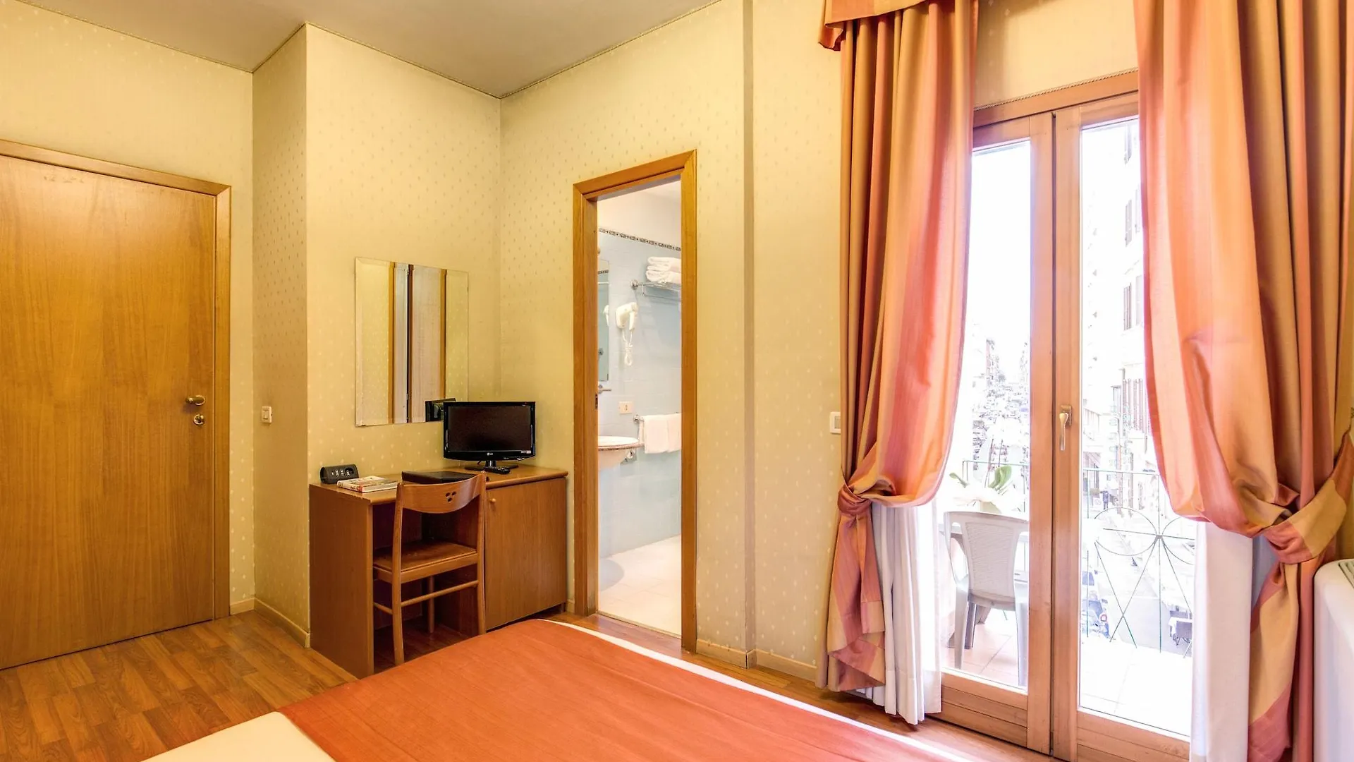 Flower Garden Hotel Rom 3*,  Italien