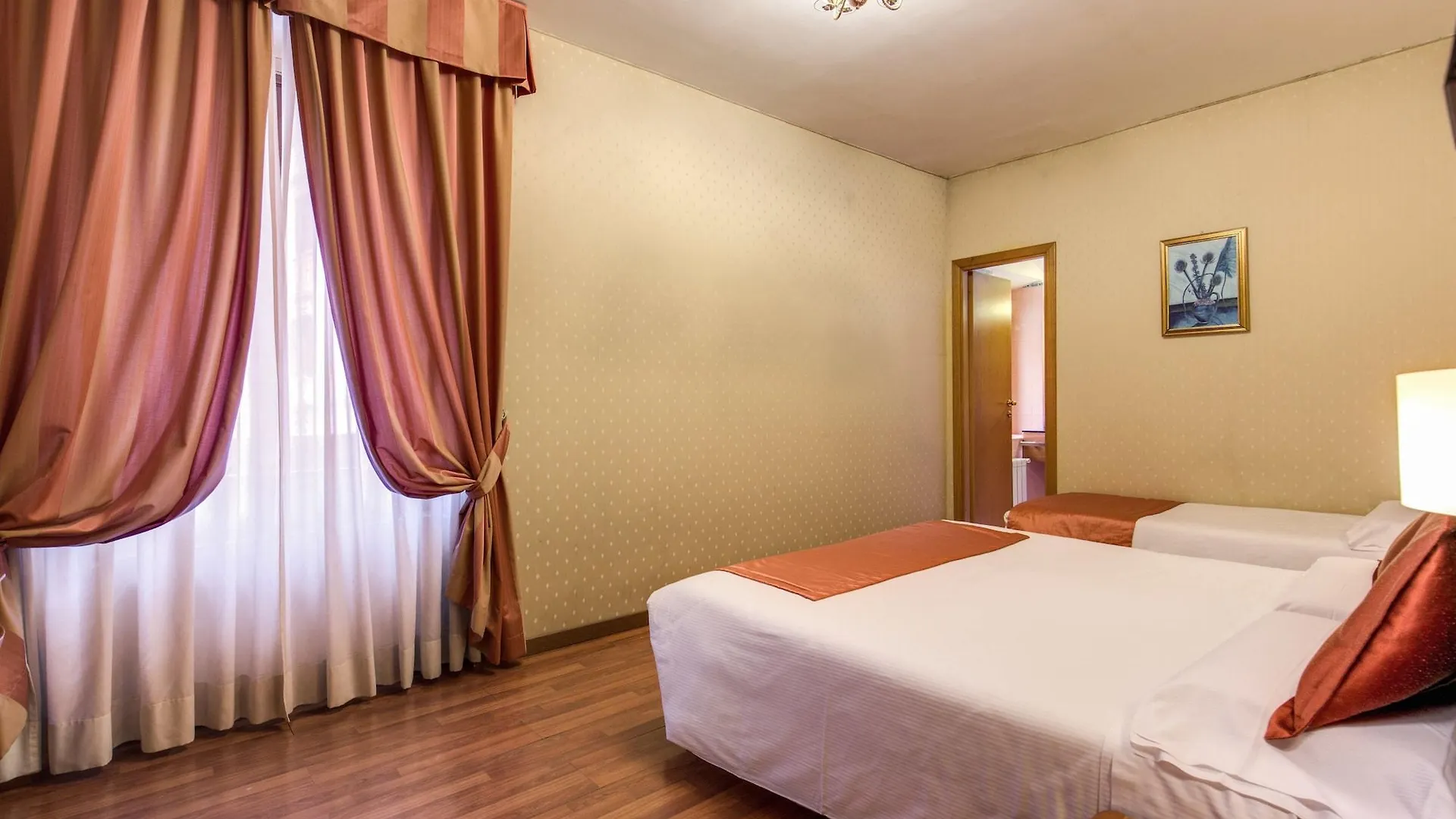 Flower Garden Hotel Rom