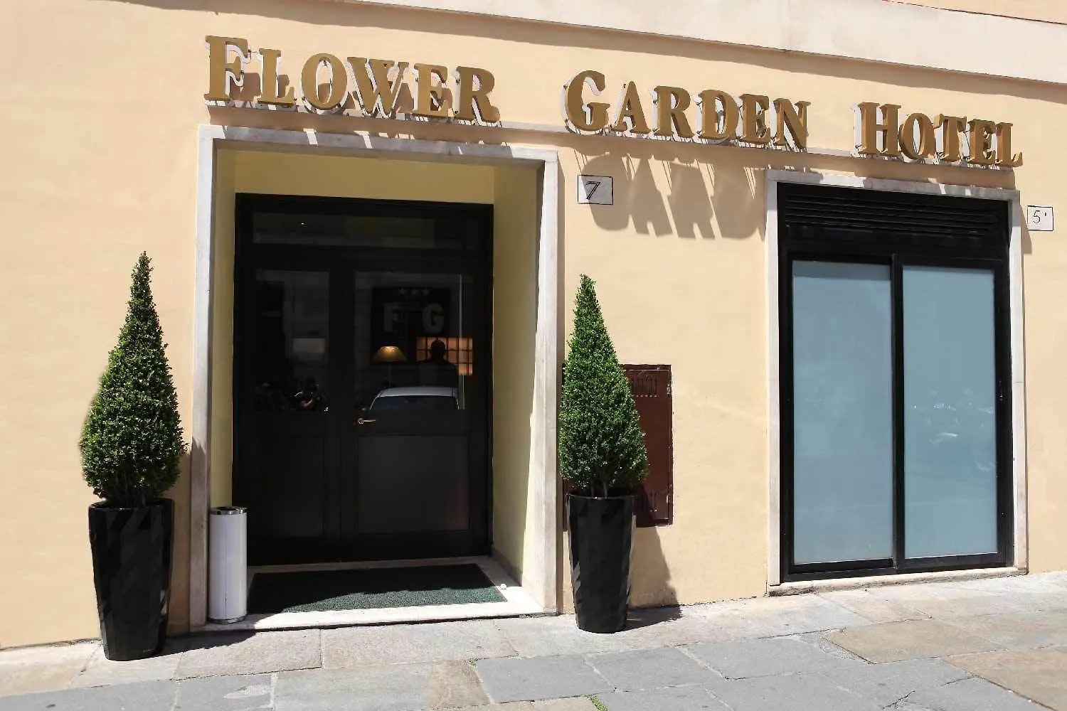 Flower Garden Hotel Rom