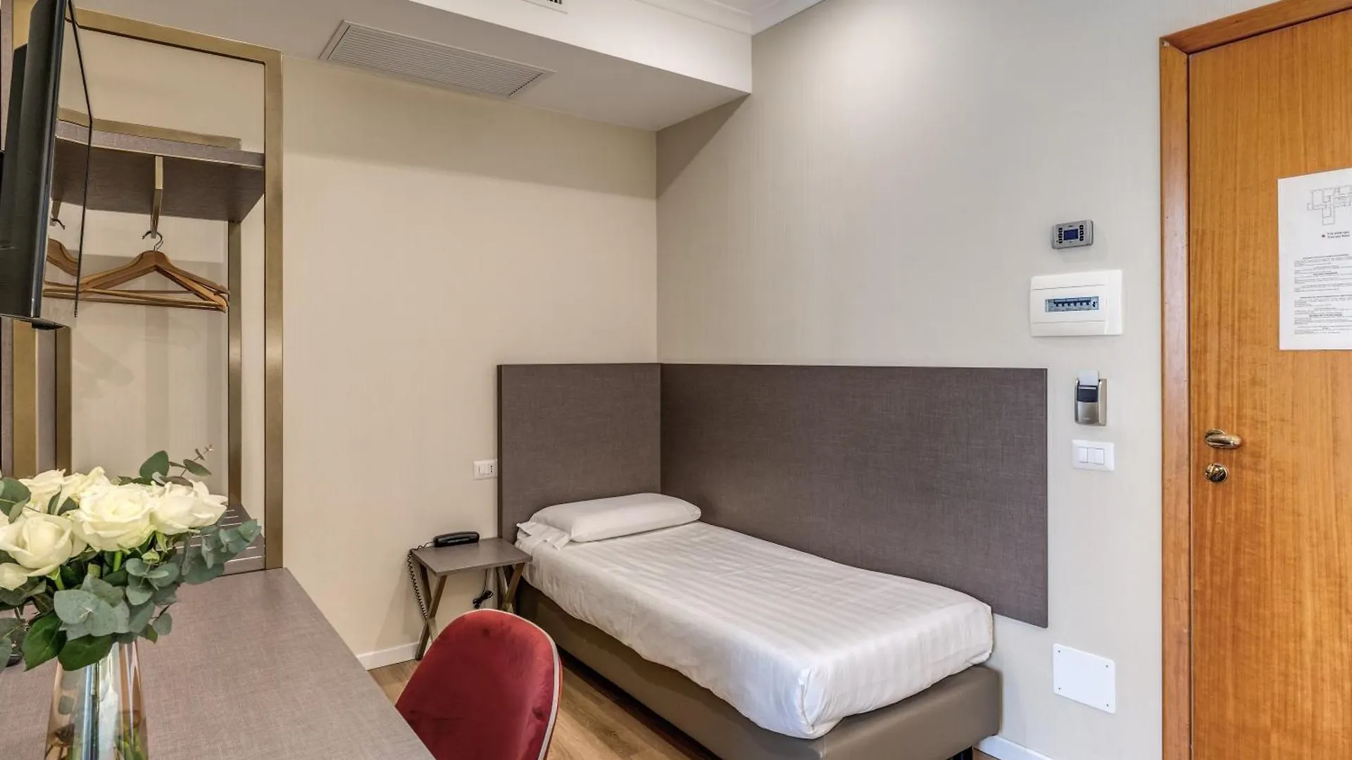 Flower Garden Hotel Rom
