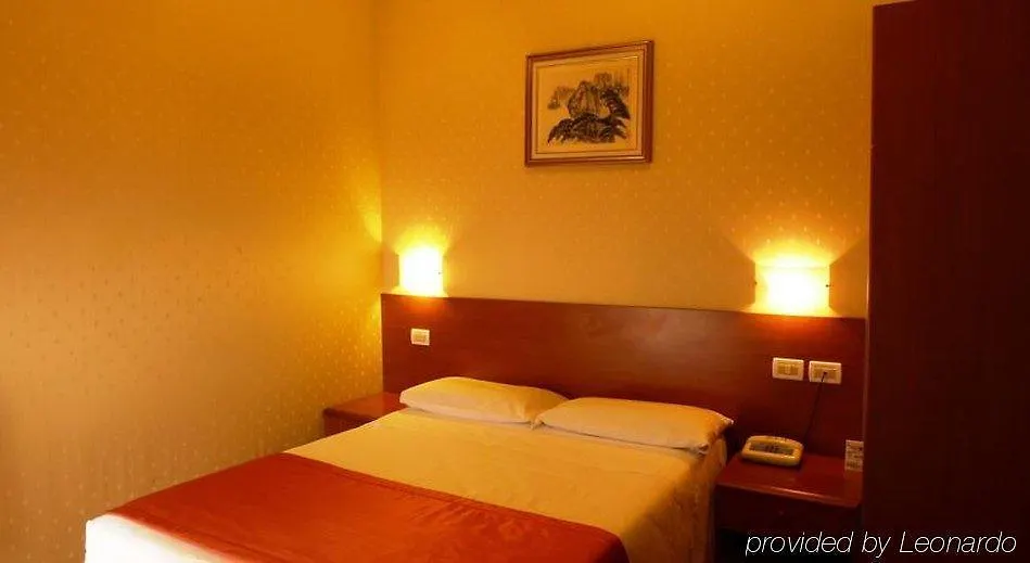 ***  Flower Garden Hotel Rom Italien